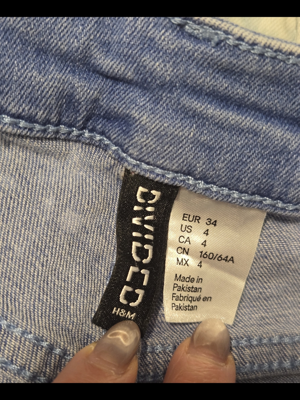 H&M Black, Light Blue & Medium Blue Denim Shorts Bundle Of 3 - Picture 10 of 12